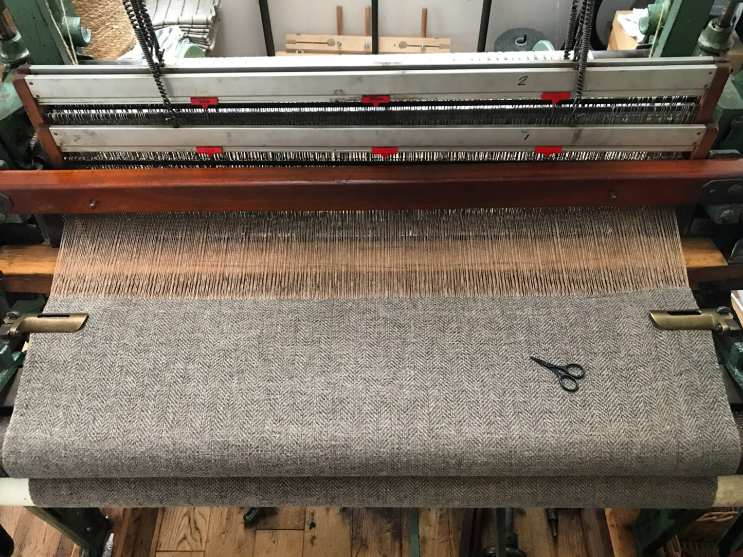 British Breed Tweed - 12:12 Herringbone - Light Brownish Grey