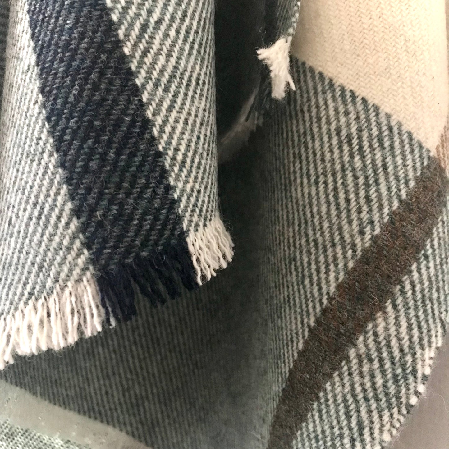 Woven Shawl - Ecru with Two Green Borders