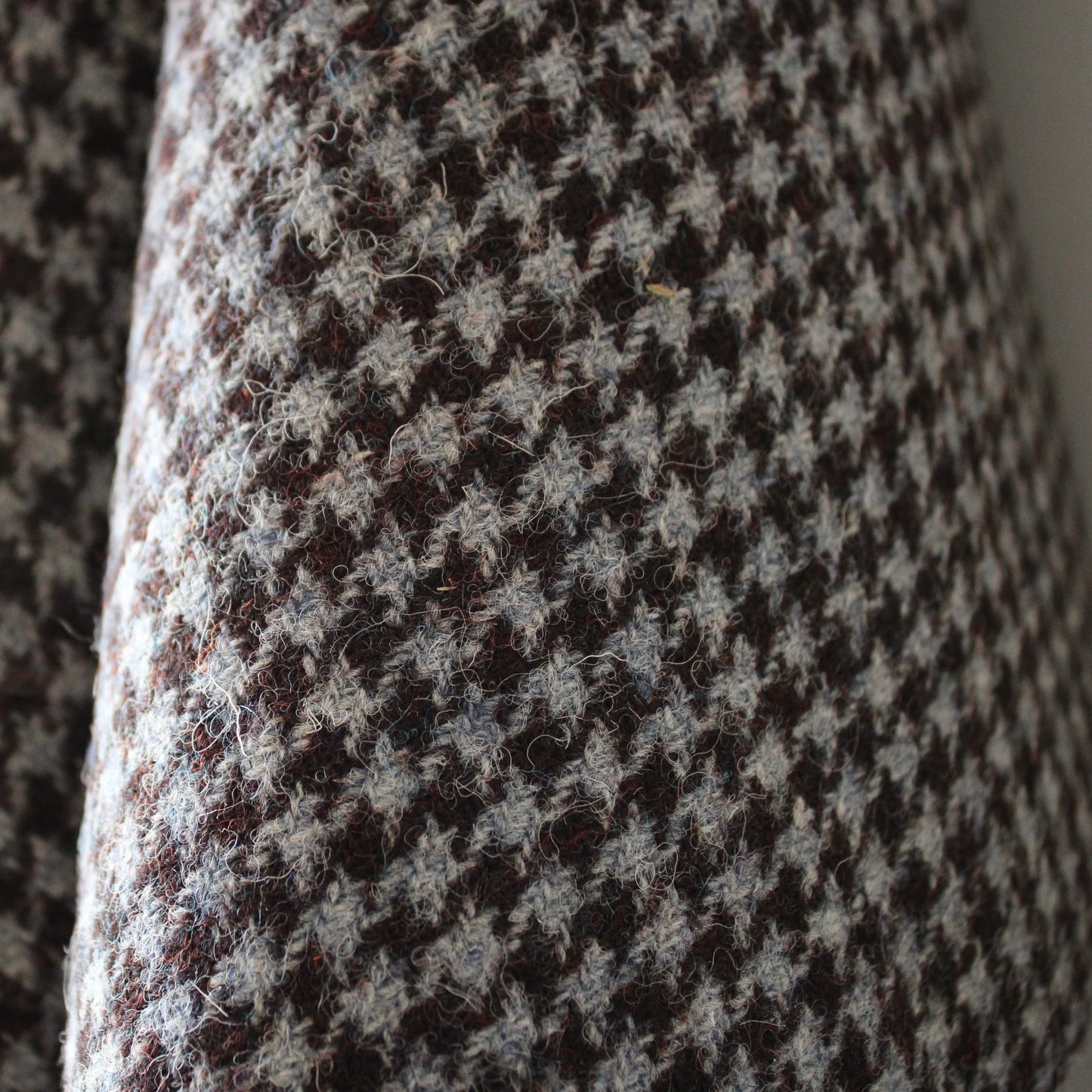 Harris Tweed ~ Blue/Brown Houndstooth #76