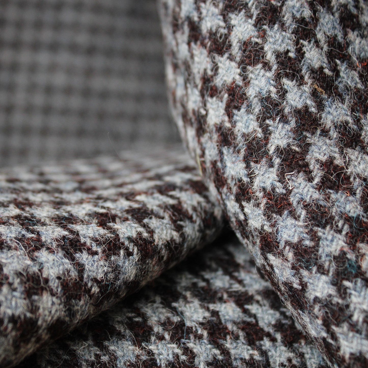 Harris Tweed ~ Blue/Brown Houndstooth #76